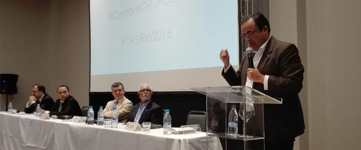 El presidente de ORU Fogar, Paúl Carrasco, y el vicepresidente Abdelkébir Berkia